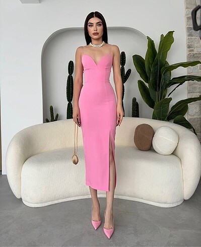 Pembe Elbise