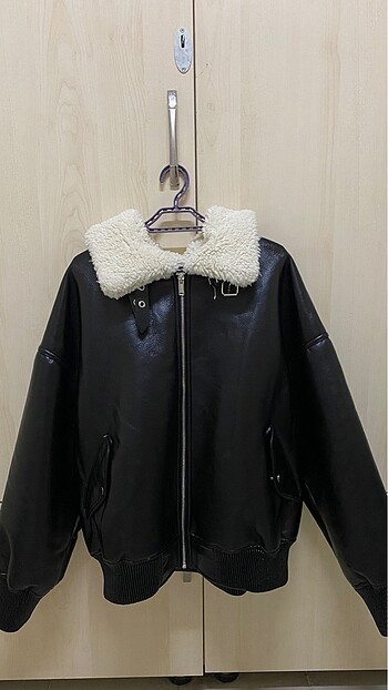 Stradivarius Stradivarius İçi Kürklü Bomber Ceket