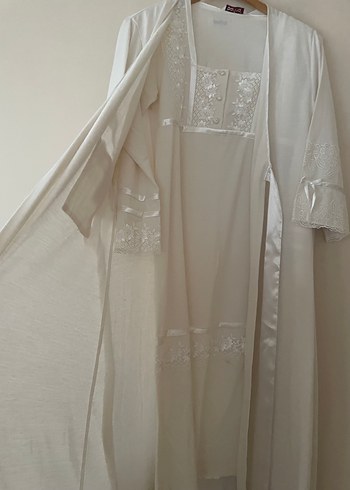 Nakışlı Bohem Uzun Beyaz Kadın Sabahlık - Görsel 4