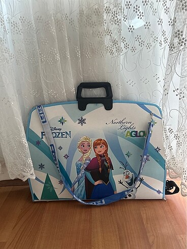 elsa resim çantası