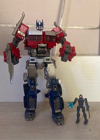 TRANSFORMERS KO OPTIMUS PRİME