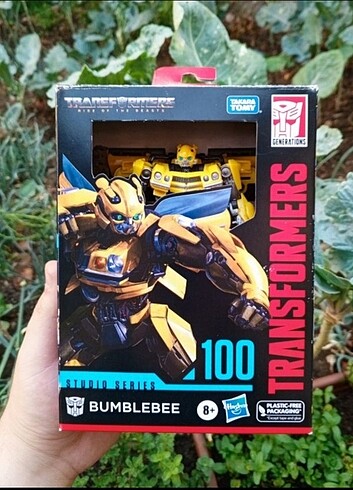 Studio Series 100 BumbleBee