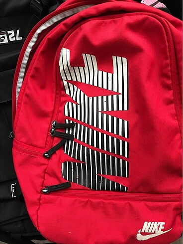 Nike kırmızı Nike okul çantası