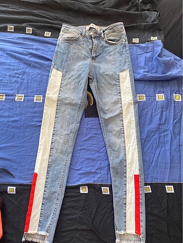 Slim Fit bacak detaylı kot