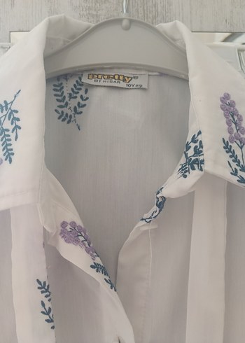 Uzun Kollu Beyaz Çiçek Desenli Bluz - Görsel 2