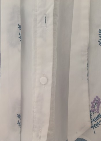 Uzun Kollu Beyaz Çiçek Desenli Bluz - Görsel 3