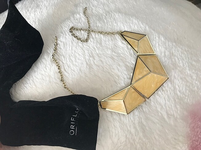 Beden Oriflame tasarım kolye