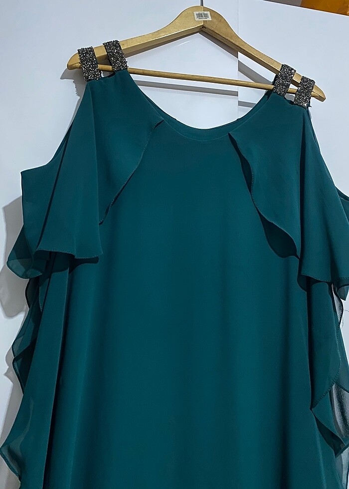 Kusurları örten şık büyük beden abiye - Görsel 4