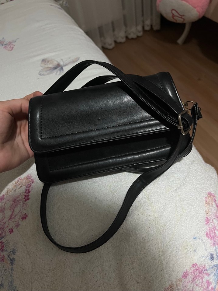 Siyah Deri Minimalist Kol Çantası - Görsel 4