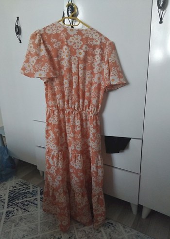 Diğer Düğmeli V Yaka Çiçekli Uzun Elbise