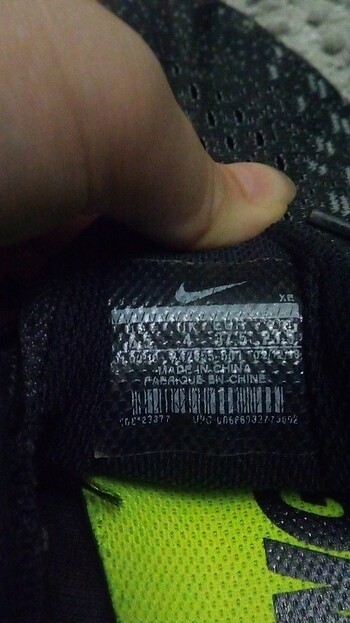 37,5 Beden gri Renk Nike ayakabi 
