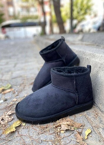 38 Beden siyah Renk #ugg bot