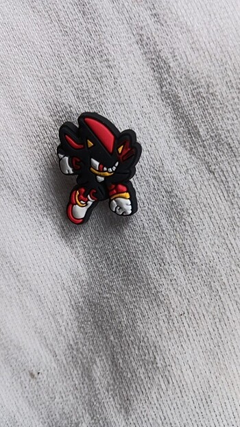Sonic crocs charm