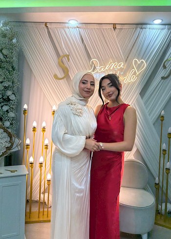 Drapeli Uzun Beyaz Tesettür Söz Abiye - Görsel 3