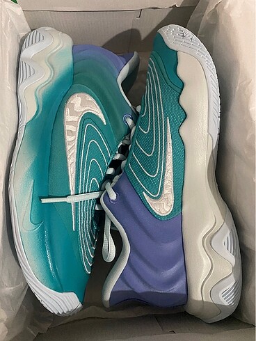 40 Beden Nike Giannis Immortality 4 (1 beden dar kalıp) 40.5