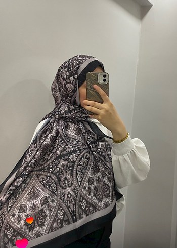 Gri Desenli Kadın Şal