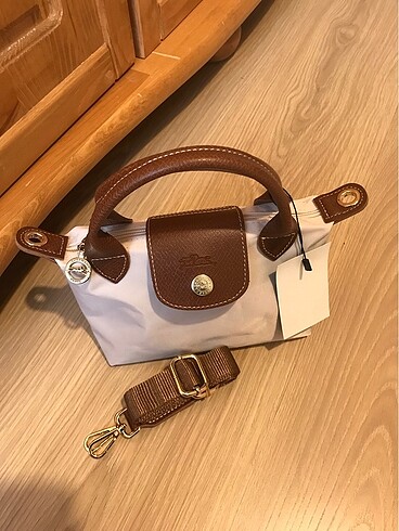 LONGCHAMP ASKILI ÇANTA