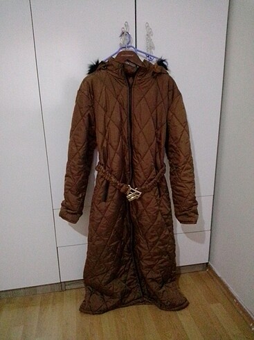 44 Beden camel Renk Modaselvim 44 beden uzun şişme kaban