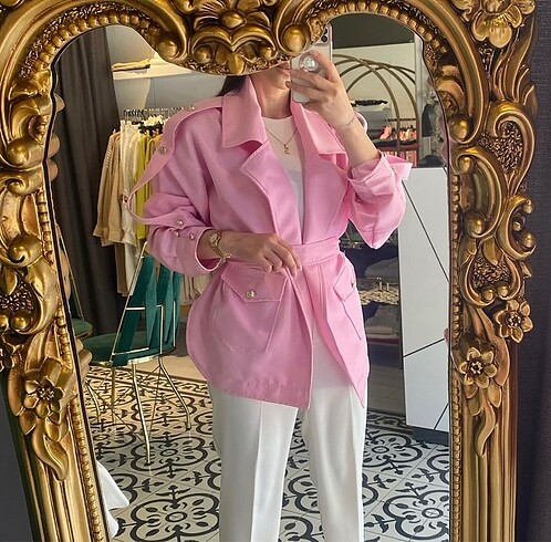 Pembe ceket
