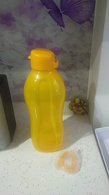 Tupperware su şişesi 2lt