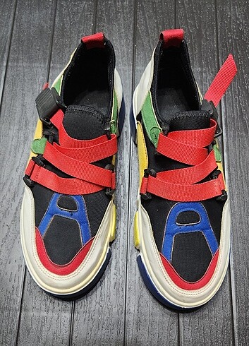 Renkli ayakkabı - Görsel 4