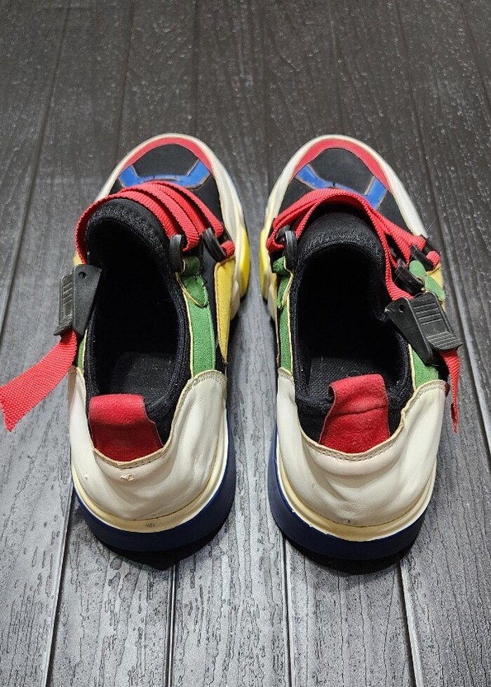 Renkli ayakkabı - Görsel 3