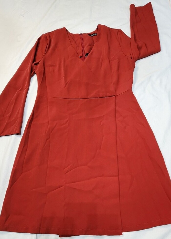 Verev kesimli elbise - Görsel 2