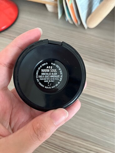  Beden MAC mineralize