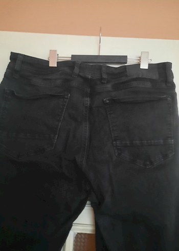 Siyah Kemerli Erkek Denim Pantolon - Görsel 4