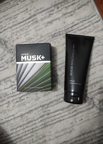 Avon Musk erkek parfüm ve saç vücut şampuani