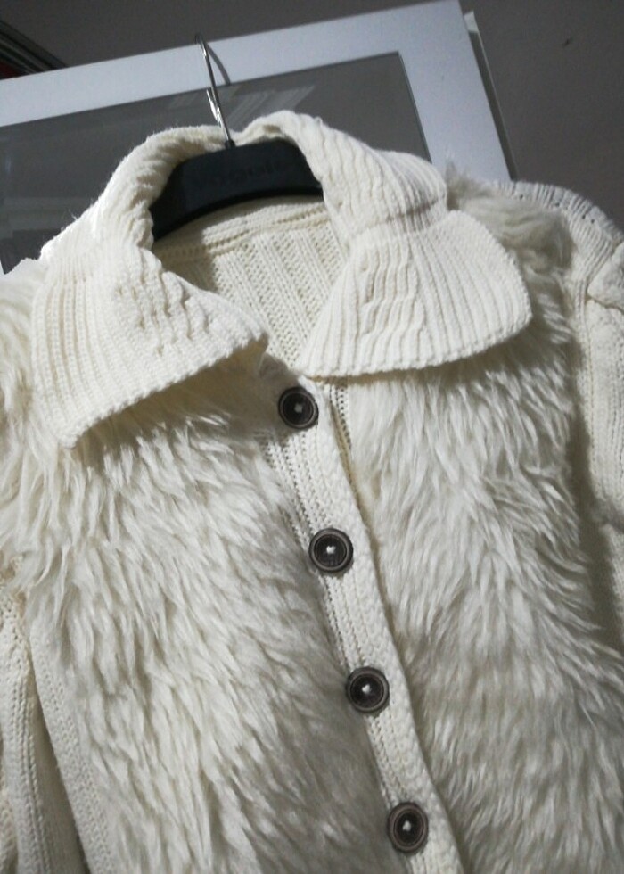 Tüylü kazak hırka  - Görsel 2