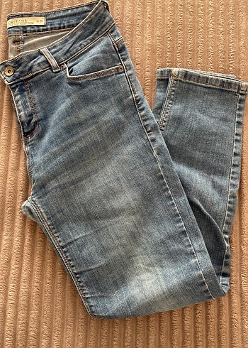 29 Beden Kadın Gri Denim Normal Kesim Jean