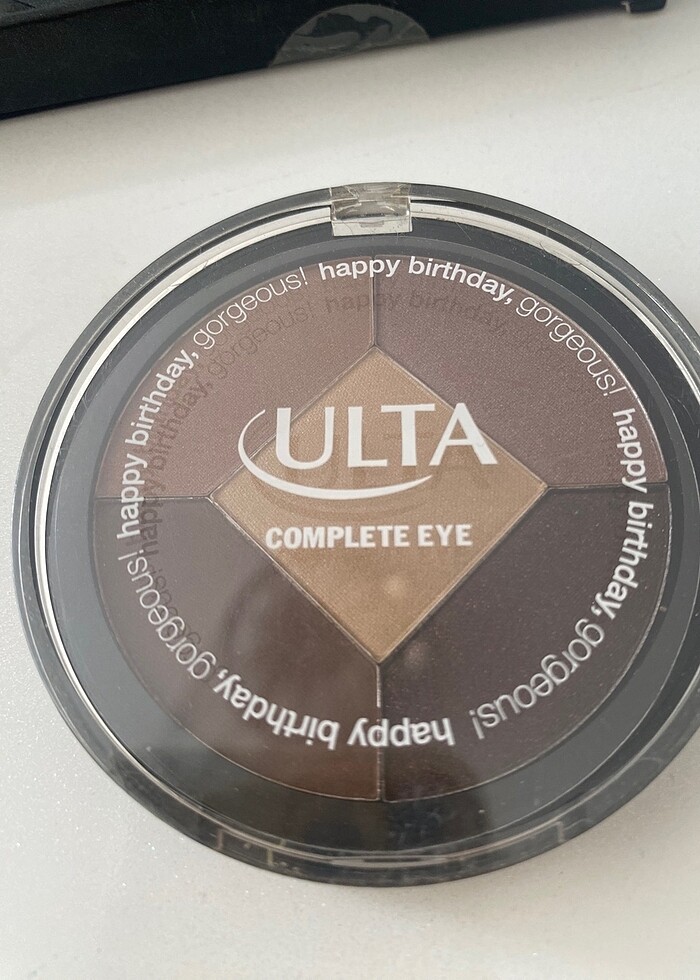 Ulta marka sıfır etiketli far paleti - Görsel 3