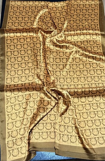 Salvatore Ferragamo Yüzde yüz vual ipek şal tüm renkler mevcuttur a+++ kalite