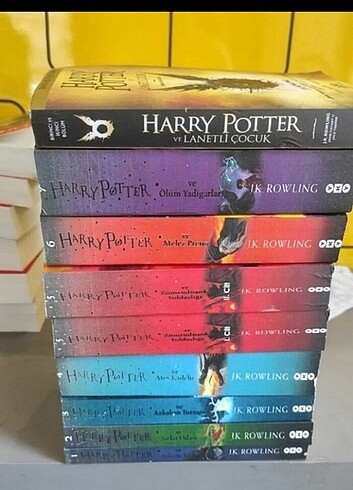 Harry Potter 9 kitap J. K ROWLİNG