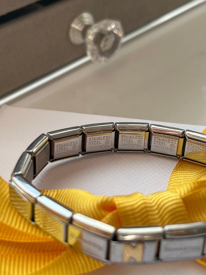 Nomination Altın n harfli Bileklik - Görsel 3