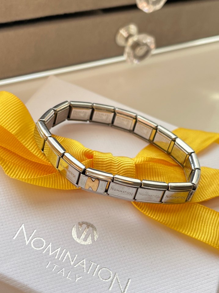 Nomination Altın n harfli Bileklik - Görsel 2