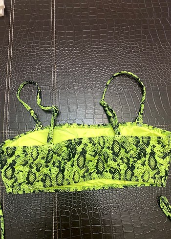 m Beden yeşil Renk Sarı Yılan Desenli Dantelli Mini Bikini