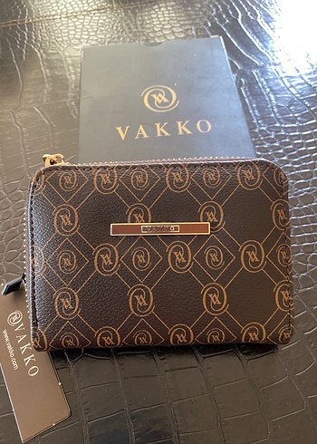 Vakko Kahverengi Deri Fermuarlı Kadın Cüzdanı