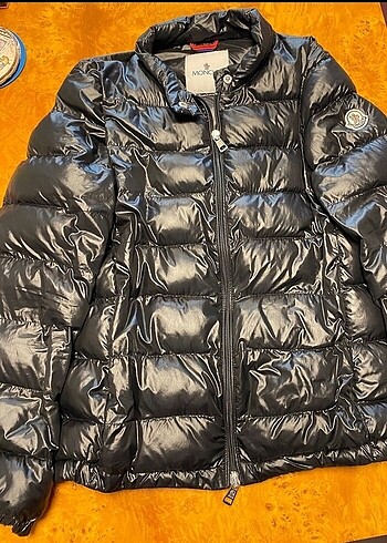 Moncler yağmur tutmaz