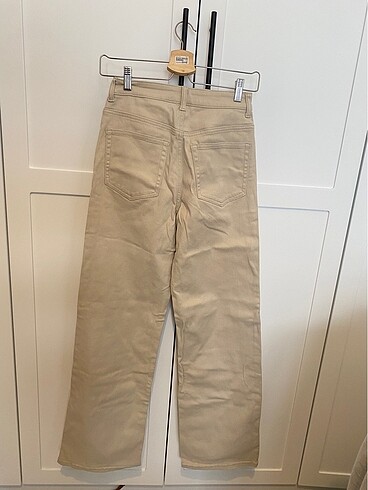 36 Beden ten rengi Renk H&M Bej Pantolon