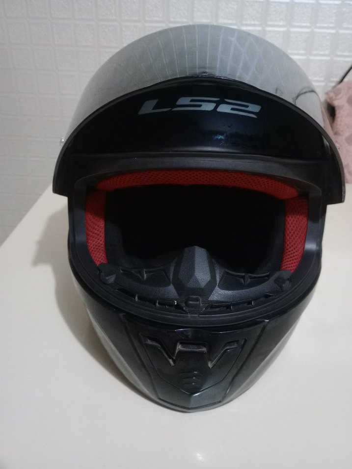 LS2 Siyah Parlak Motosiklet Kaskı - Görsel 3