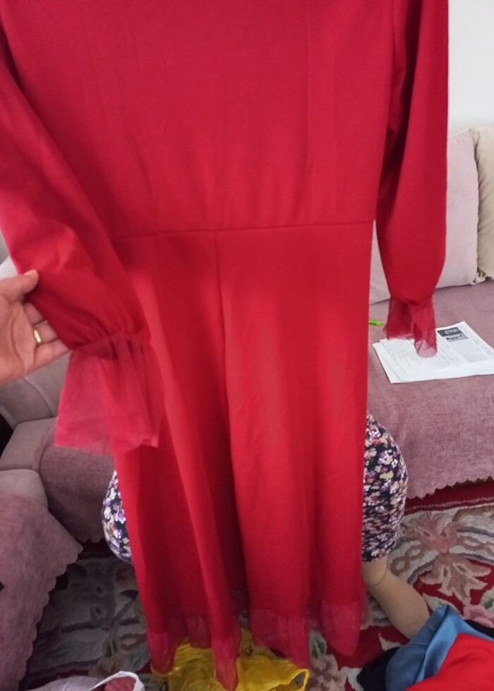 Likralı Kırmızı abiye sadece kına için giyildi - Görsel 4