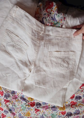 Düğmeli Bol Kesim Beyaz Kadın Kumaş Pantolon - Görsel 6