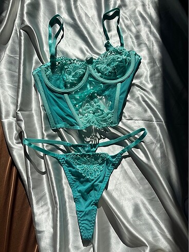 Shein İç Çamaşırı Takımı