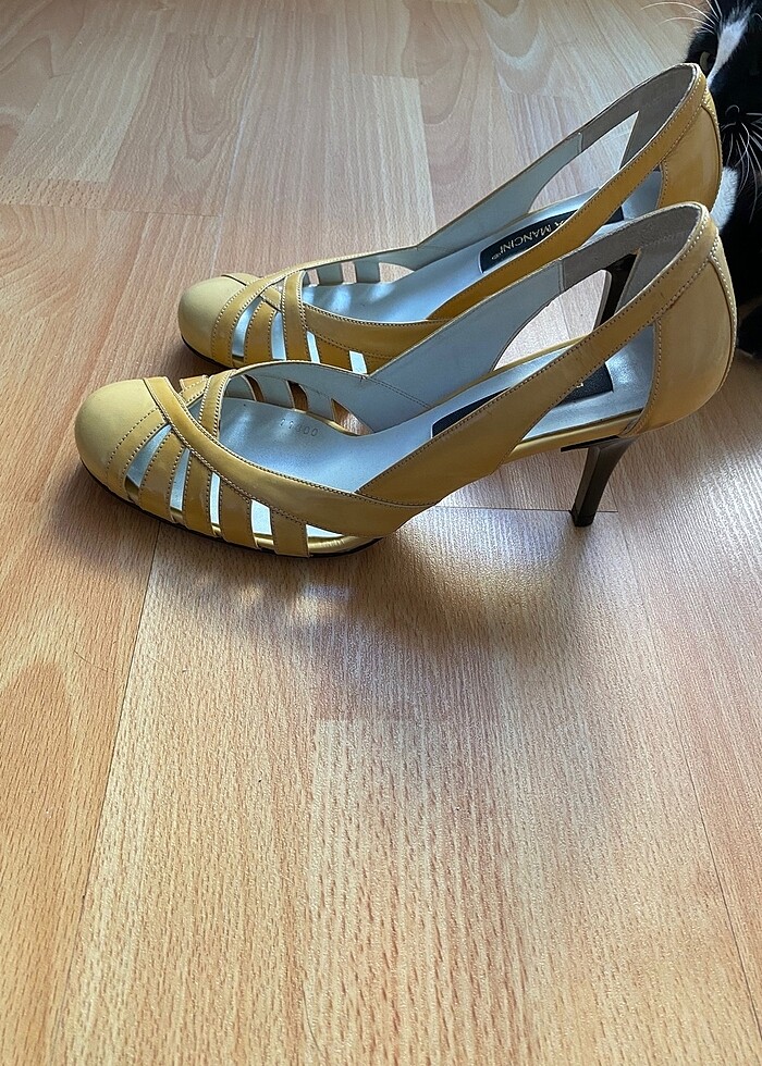 Krem rengi ince topuk  ayakkabı - Görsel 3