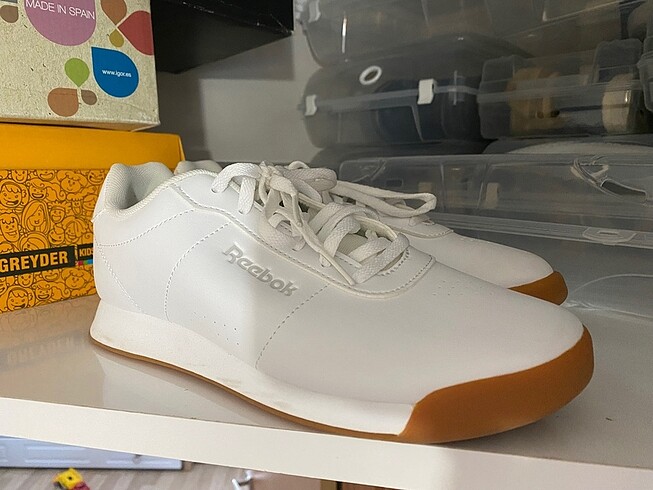 Reebok ayakkabı