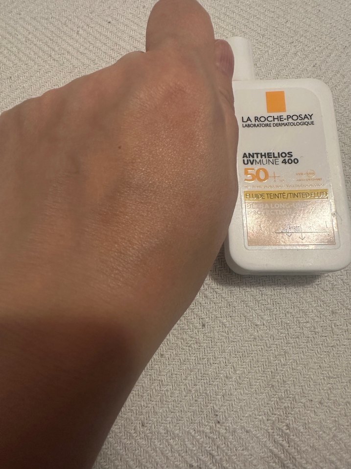 La Roche-Posay Anthelios UVMune 400 SPF 50+ Tonlu Güneş Koruyucu - Görsel 4