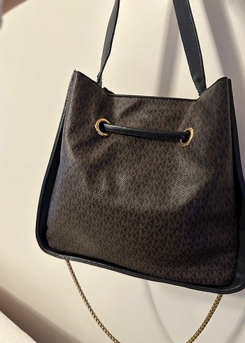 Michael Kors Zincir Detaylı Kahverengi Deri Çanta - Görsel 2