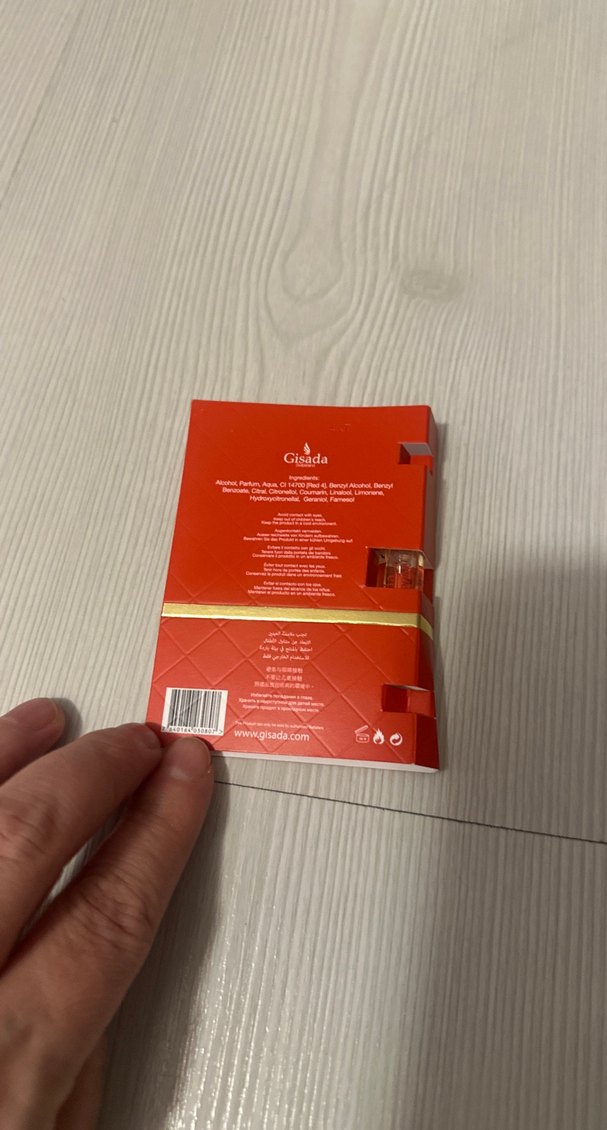 Gisada Ambassadora Kadın Parfümü 1.5 ml - Görsel 3